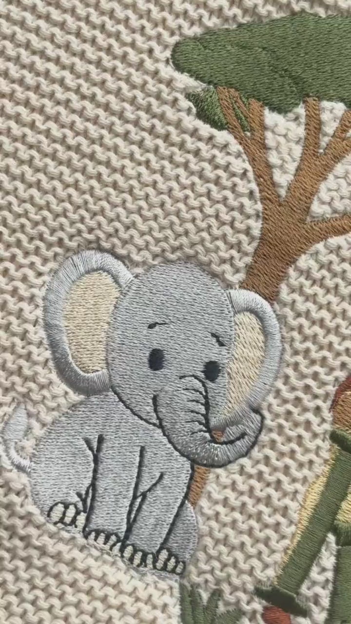 Safari Animals Embroidered Baby Blanket - Personalized Name Knit Blanket With Lion & Giraffe - Gift For Baby Boy
